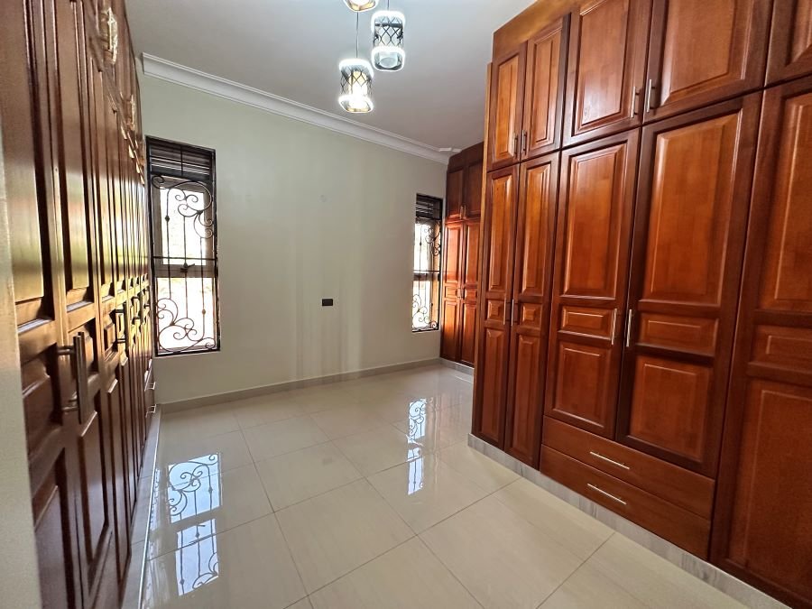 House-for-sale-in-Kigo-Kampala-12